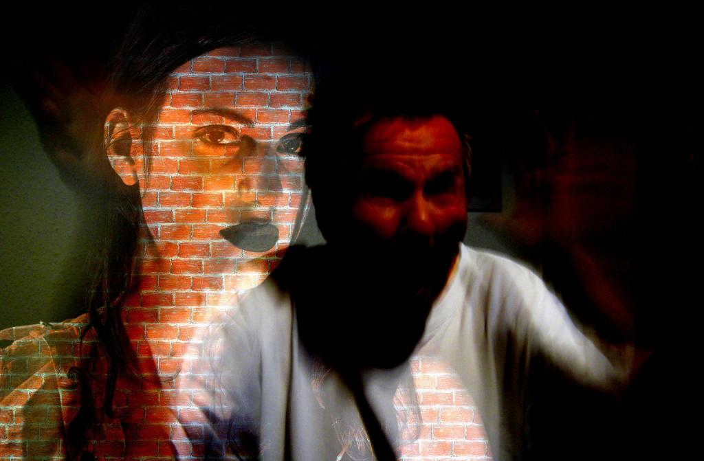 Say no to domestic violence (Pixabay)