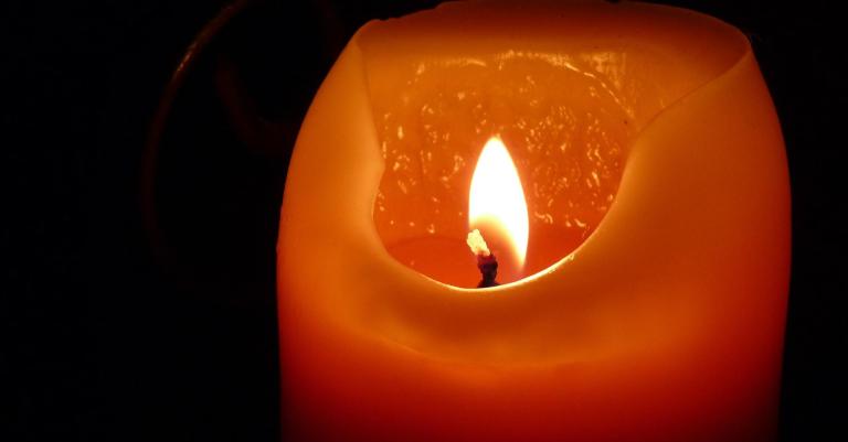 candle-197248_1920