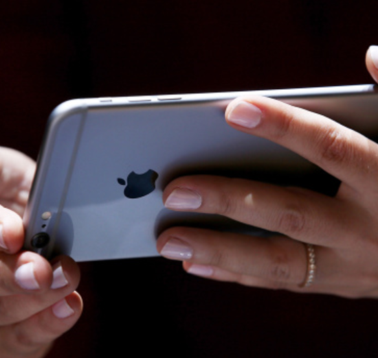 2. Focusing on SCREENS instead of focusing on each other.