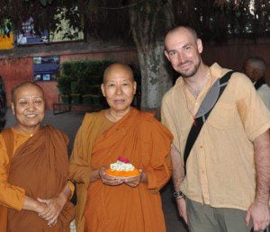 ven molini and ven dhamma vijaya bodh gaya 2010 ven molini and ven dhamma vijaya with the author in bodh gaya 2010