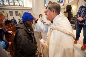 Fr_Woody_service_at_the_Denver_Cathedral_on_Dec_14_2017_CNA (1)