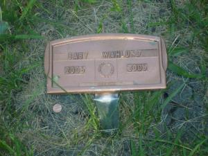 Our baby Noel's grave (Dec. 2006)