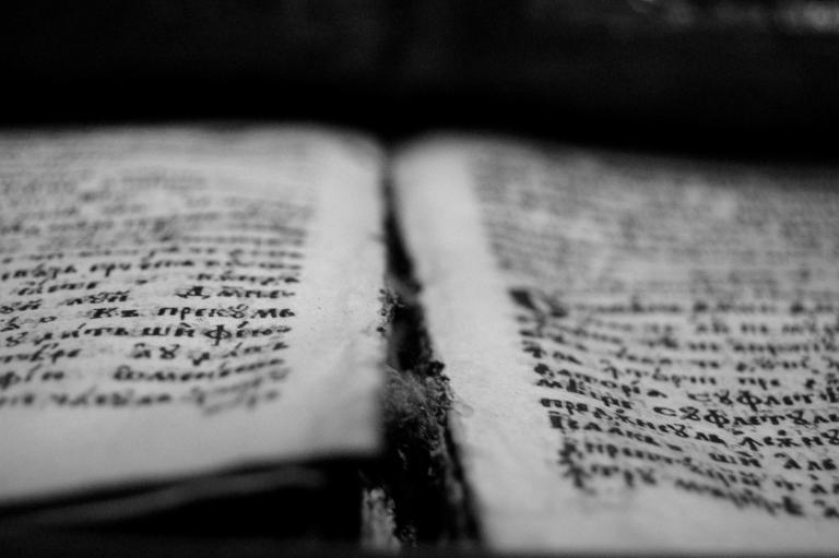 Old_Bibles-1b&w