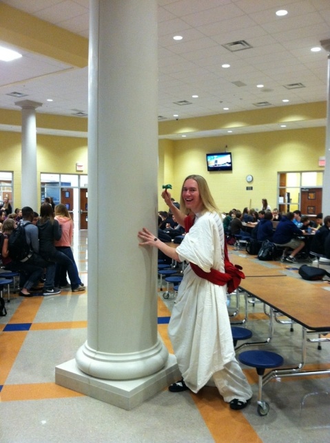 High School Holds ‘Fictional Character Day’; Atheist Student Dresses Up as Jesus