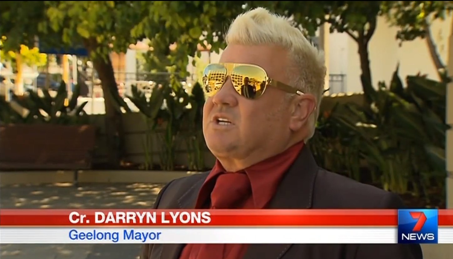 Australian Mayor Denounces His Own Town’s Christmas Tree as ‘the Worst in the World’