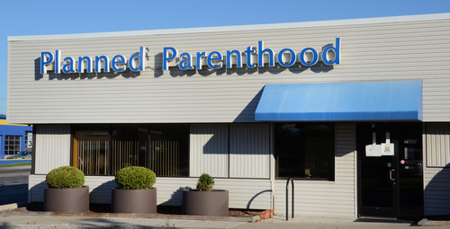 If the GOP Defunded Planned Parenthood, This is How Americans Would Suffer