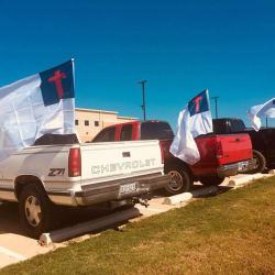 These Christian Flags in a TX High School Parking Lot Don’t Scare Atheists