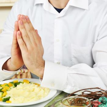 Michigan Principal Apologizes for Asking Priest to Bless Meal at School Event