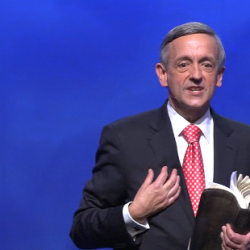Pastor Who Said Jews “Can’t Be Saved” to Give Jerusalem Embassy Prayer