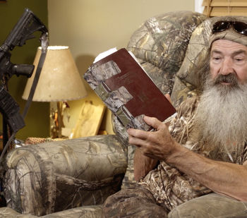 Duck Dynasty Dad: The Bible is Enough to “Stop Human Beings from Murdering”