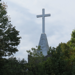 Michigan Town Won’t Sell Land with Cross to Atheists (Despite Financial Benefit)