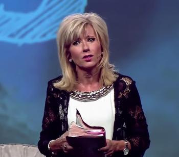 Female Pastor Condemns Christian Misogyny; Male Apologist Responds: “Be Silent”