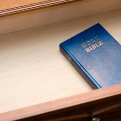 Pastor Blames “Atheist Fundamentalists” for Making Hospital Room Bibles Optional