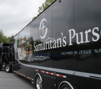 CA Wildfire Relief Helpers Must Be Anti-Gay to Work With Franklin Graham’s Group