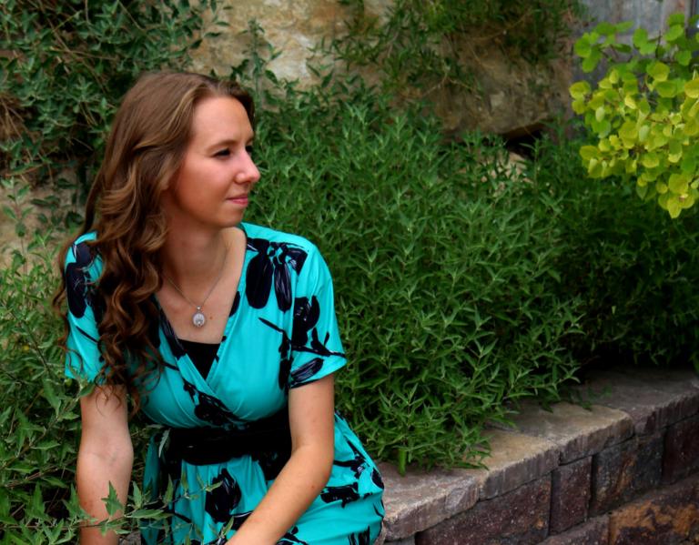 21YearOld Mormon Woman Dumps Fianc After Realizing