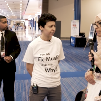 Watch These Ex-Muslims Ask American Muslims About Apostasy