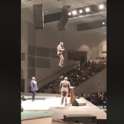 This Desperate “Flying Preacher” Wants to Convince You Jesus Is Coming Soon