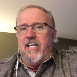 Right-Wing Pastor: The Blood Moon Was a Sign We’re in the “Last Days”