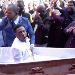 Video Shows a South African Preacher Pretending to Bring a Dead Man Back to Life