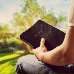 The Majority of Churchgoing Christians Don’t Evangelize in Person, Survey Says