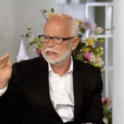 Jim Bakker: “We’re So Close to the Bible Being Illegal,” So Let’s Pray for Trump