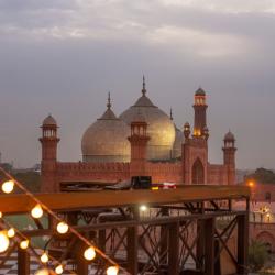 Ahead of Ramadan, Pakistan Eases COVID Rules After Clerics Complain