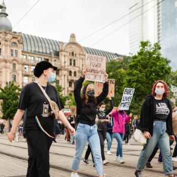 German Cops Break Up Hamburg Anti-Racism Protest Over Participants’ Violation of COVID Rules