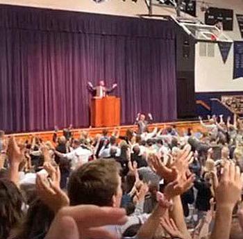 An Idaho Church Held an In-Person, Indoor, Maskless Service for 1,000 People