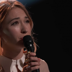 Lauren Daigle Still Doesn’t Get Why Singing at a COVID-Spreading Rally Is Bad