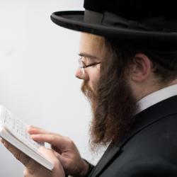 Survey: Orthodox Jews, Unlike Other Jews, Vote Just Like White Evangelicals