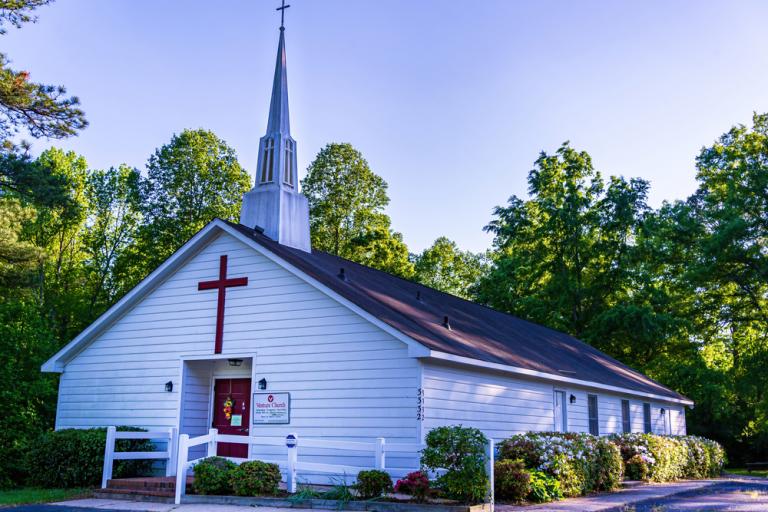 Most Protestant Pastors Say the Importance of Denominations is Fading ...