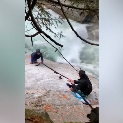 To Rescue Two Hikers, Five Sikh Men Used Their Turbans to Create a Rope Ladder