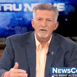 Rick Wiles: We Must Launch a “World War Against Tyrants” Trying to Vaccinate Us