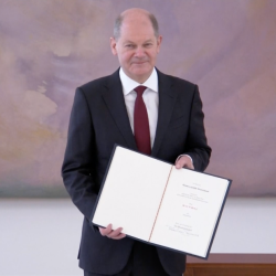 German Chancellor Olaf Scholz Omits “So Help Me God” While Taking Oath of Office
